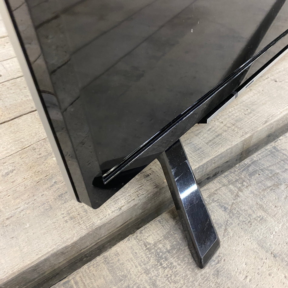 Grundig Fernseher 32 Zoll Hotel TV Gebraucht Standfernseher