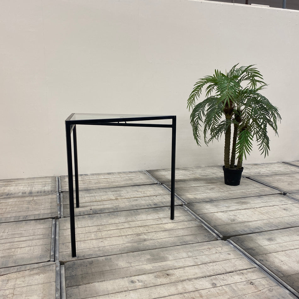 Beistelltisch schwarz Glas Eisen Tisch 60x65 Dreieckig Gebraucht
