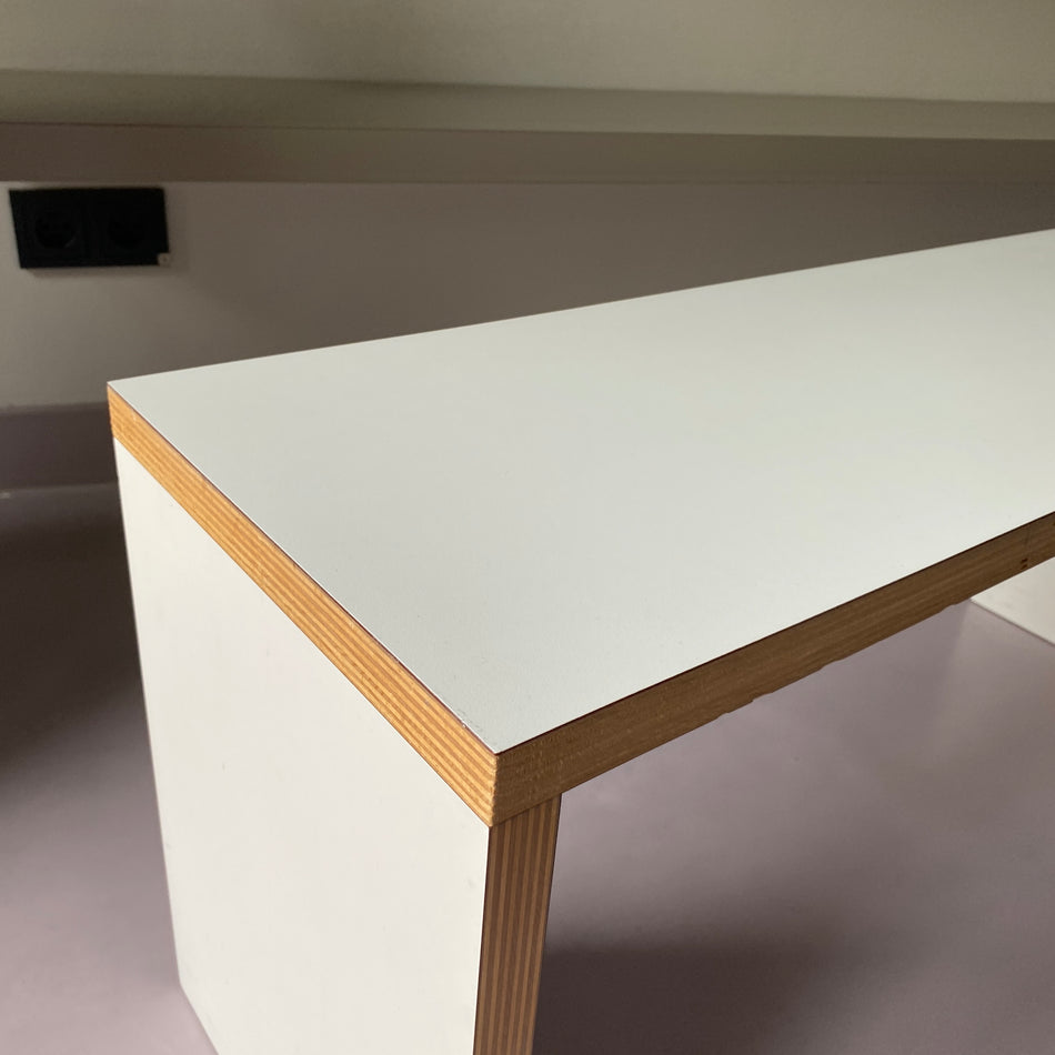 Skandinavische Sitzbank gebraucht weiß Holz Multiplex 90cm Bettbank