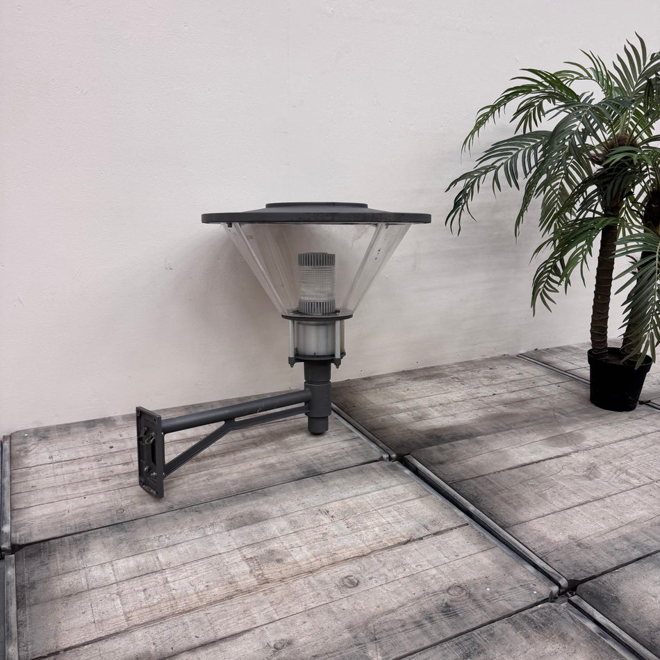 Selux Lucento 1 Wandleuchte Außenleuchte Design-Leuchte Lampe Gebraucht