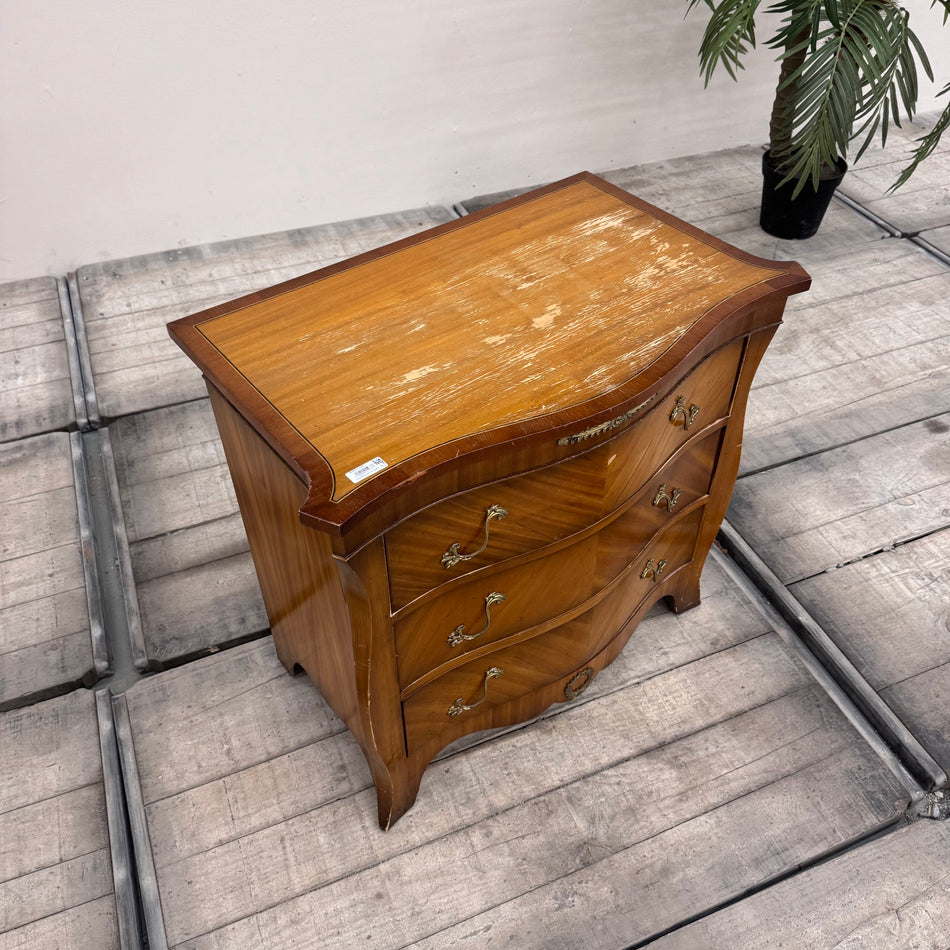 Klassische Biedermeier-Kommode in Kirschbaum 5-Sterne Schlosshotel