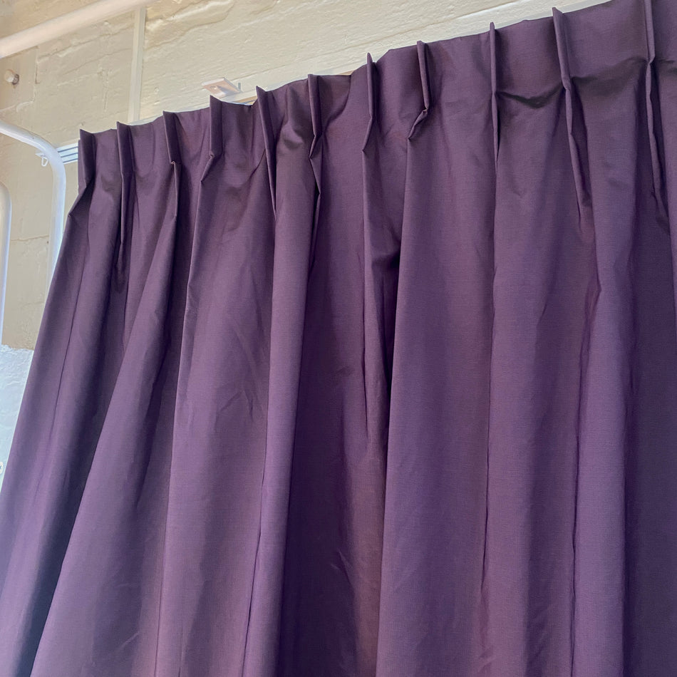 Gardine Vorhang Verdunkler 275x180 lila glänzend gebraucht