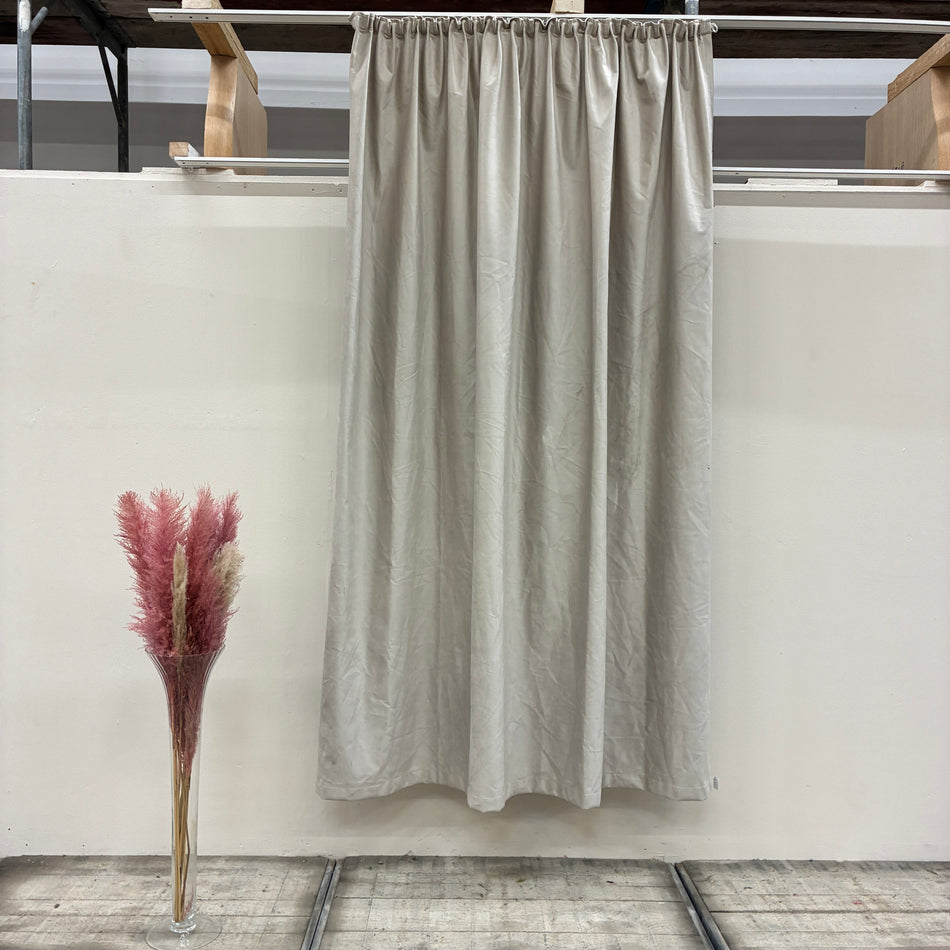 Gardine Grau Velours 130x255