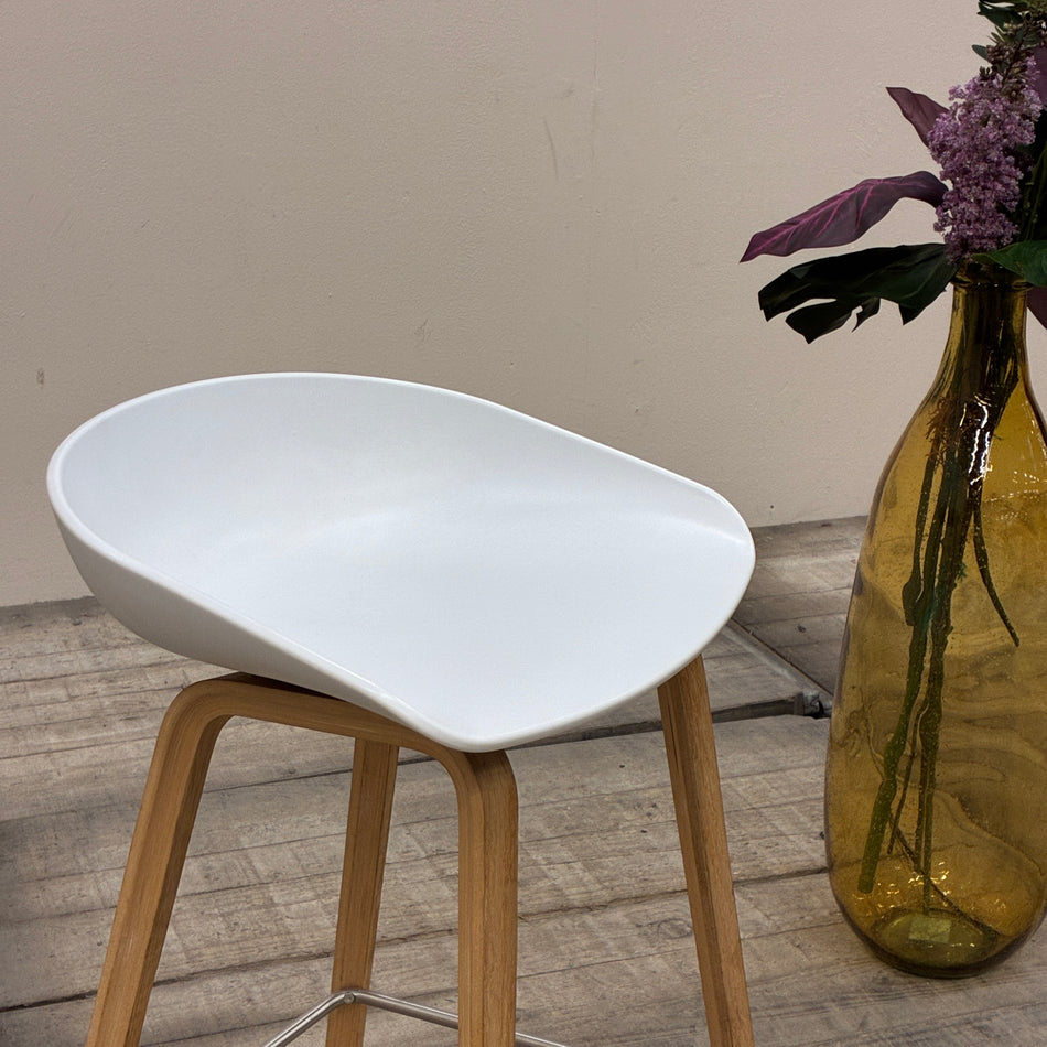 HAY About a Stool AAS 32 Barhocker Tresenhocker Weiß Eiche Gebraucht