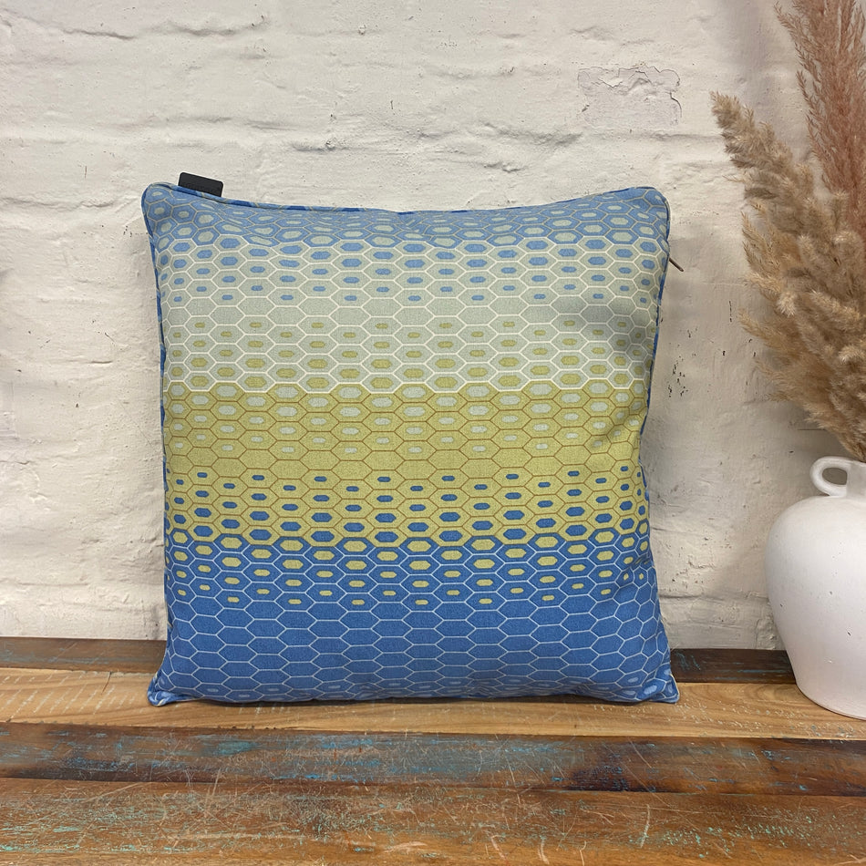 Madison Kissen Suzy blau gemustert Dekokissen 50x50