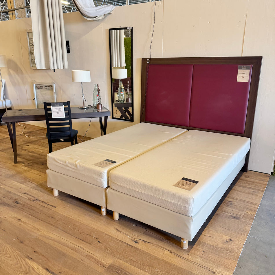 Komplettzimmer mit Einzelbetten & Schreibtisch Twin Zimmer