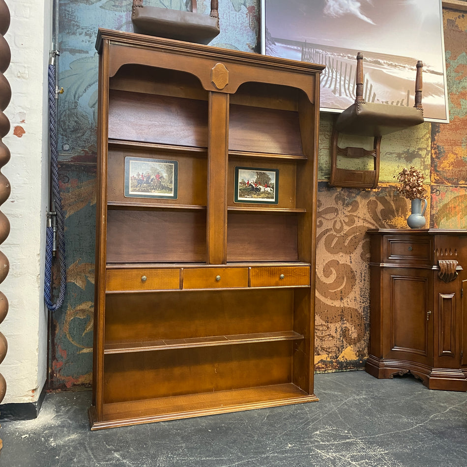 Großes Vintage Regal mit Schubladen & Jagdmotiven – dekorativer Holz Schrank gebraucht