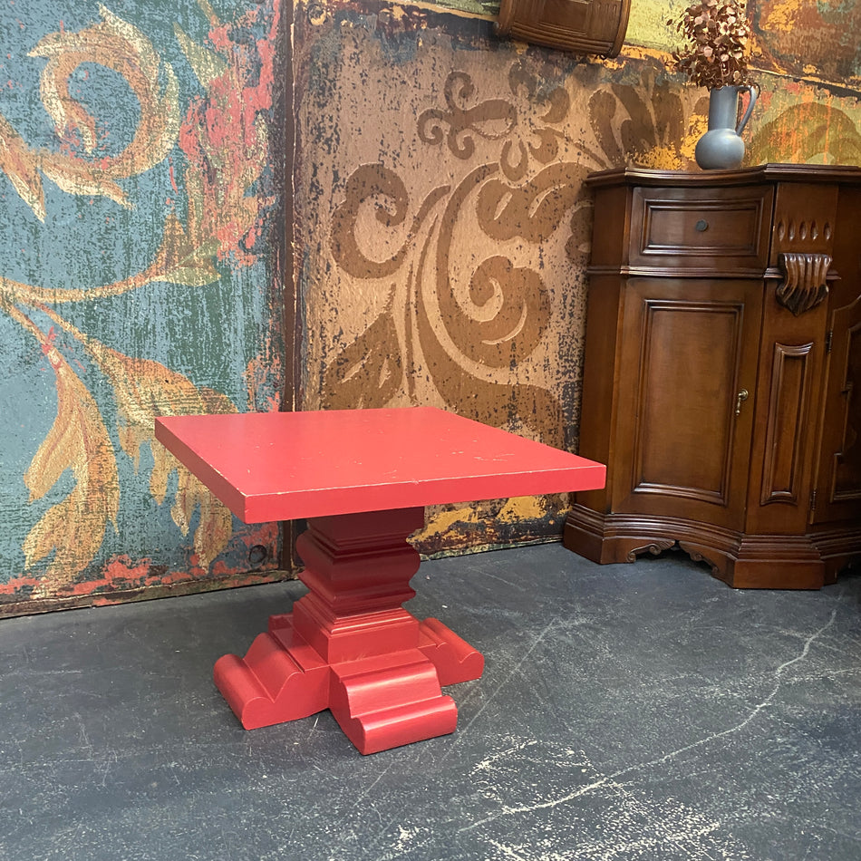 Roter Massivholz Säulentisch im Vintage Stil – dekorativer Beistelltisch – Tisch gebraucht