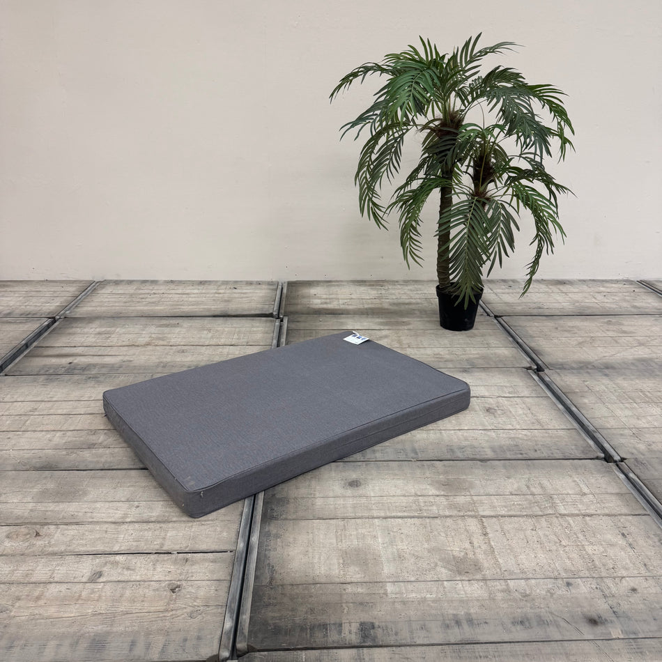 Outdoor Sitzkissen Madison Grau 120x80 Wetterfest Gartenkissen Neu Überproduktion