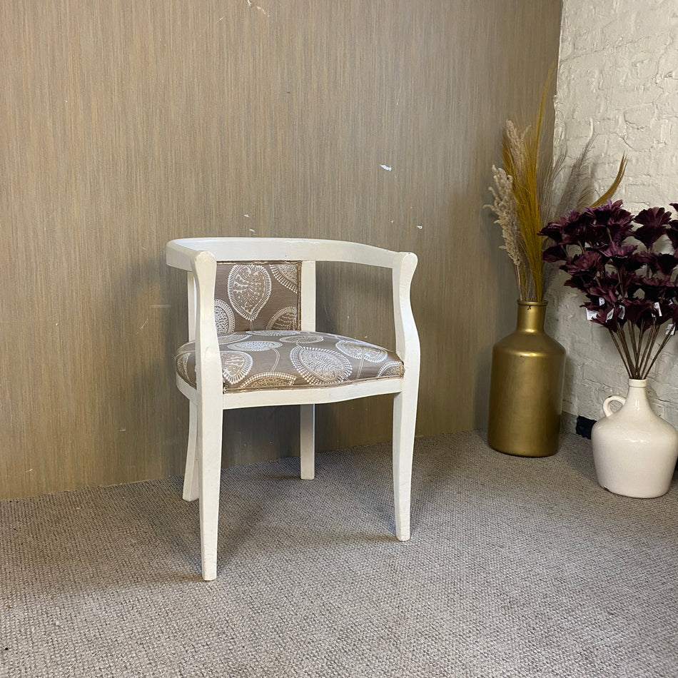 Weißer Holzstuhl mit Polstersitz – Stuhl gebraucht