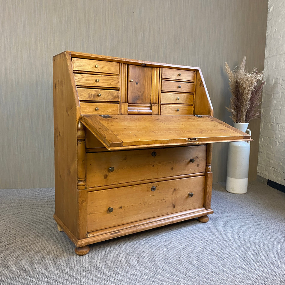 Vintage Sekretär antik Massivholz Weichholz Schrank Schubladen
