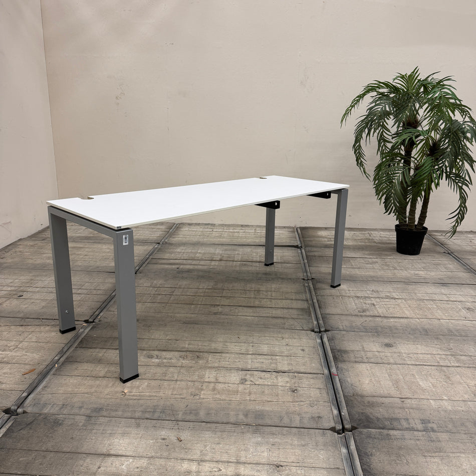 Vario ICON Schreibtisch 160x60 Weiß Silber Tisch Gebraucht