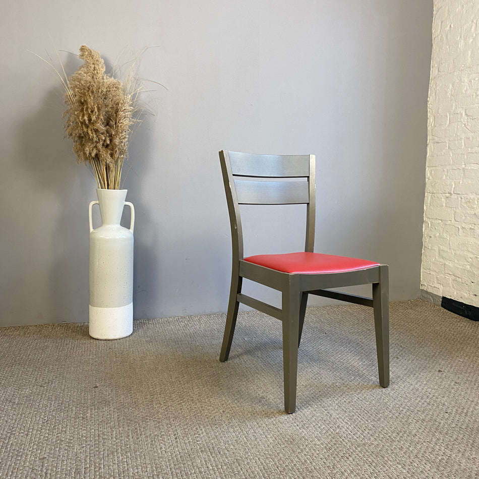 Stuhl gebraucht grau Holz Leder hell rot Esszimmerstuhl