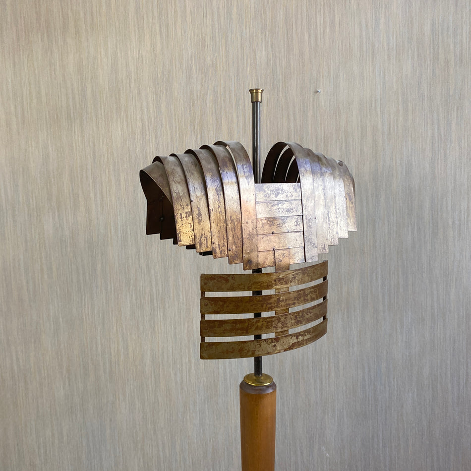 Stilisierter Kleiderständer im Art Deco-Stil antik Rüstung Holzständer
