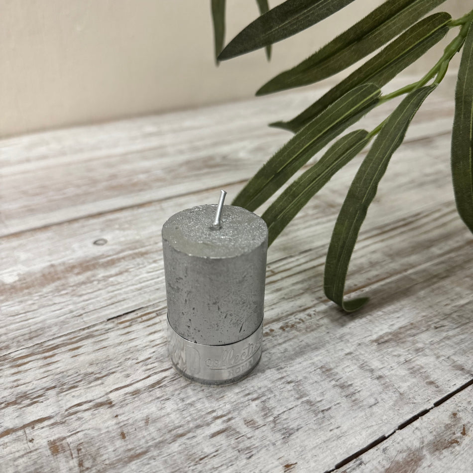 PTMD Collection Stumpenkerze Silber Metallic 6cm Deko Kerze Neu