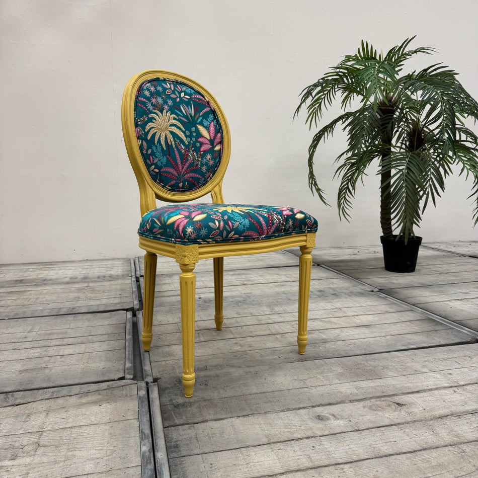 Thomas Klotz Medaillon Stuhl „Palmera“ Upcycled