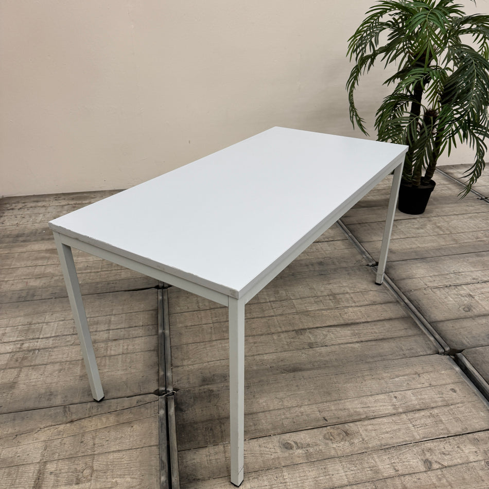 Schreibtisch Lichtgrau 140x70 Büro Tisch Gebraucht