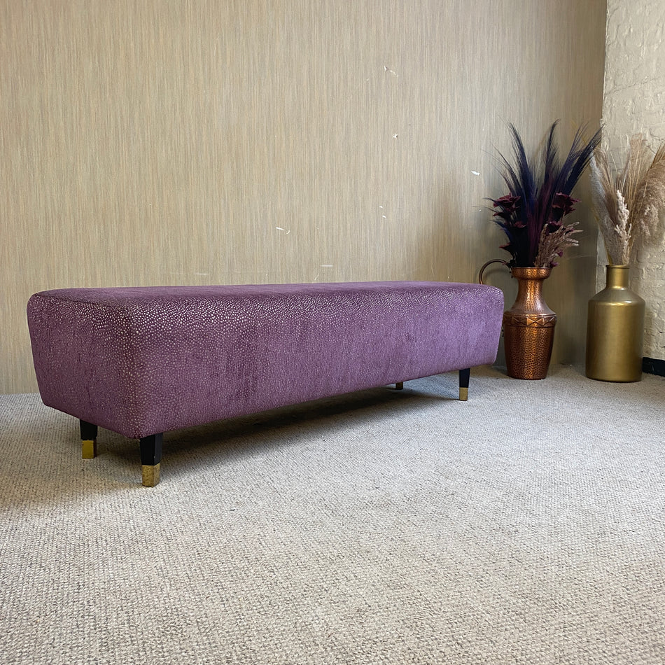 Sitzbank Bettbank groß lila aus Atlantic Hotel Hamburg Hotelqualität gebraucht 160cm