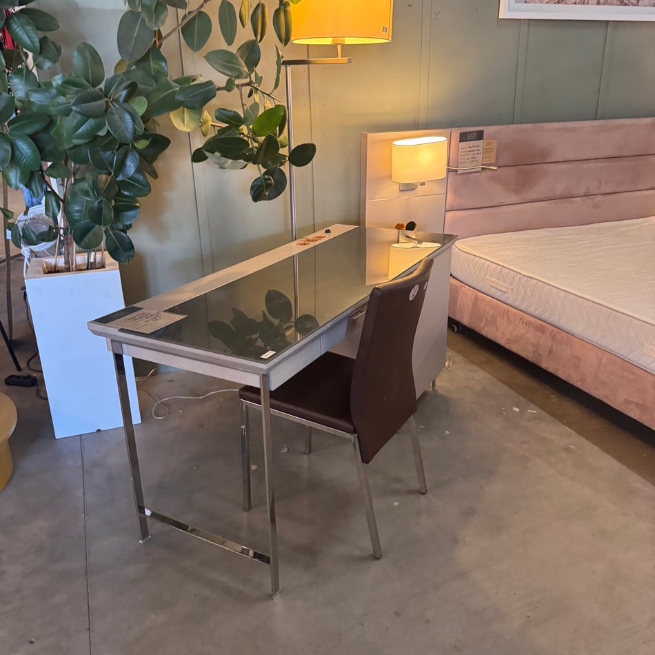 Komplettzimmer mit Fernseher Crowne Plaza Berlin