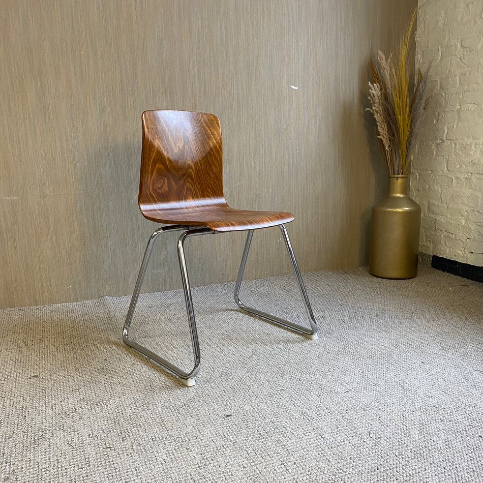 Pagholz Thur Op Seat Stuhl braun Stapelstuhl