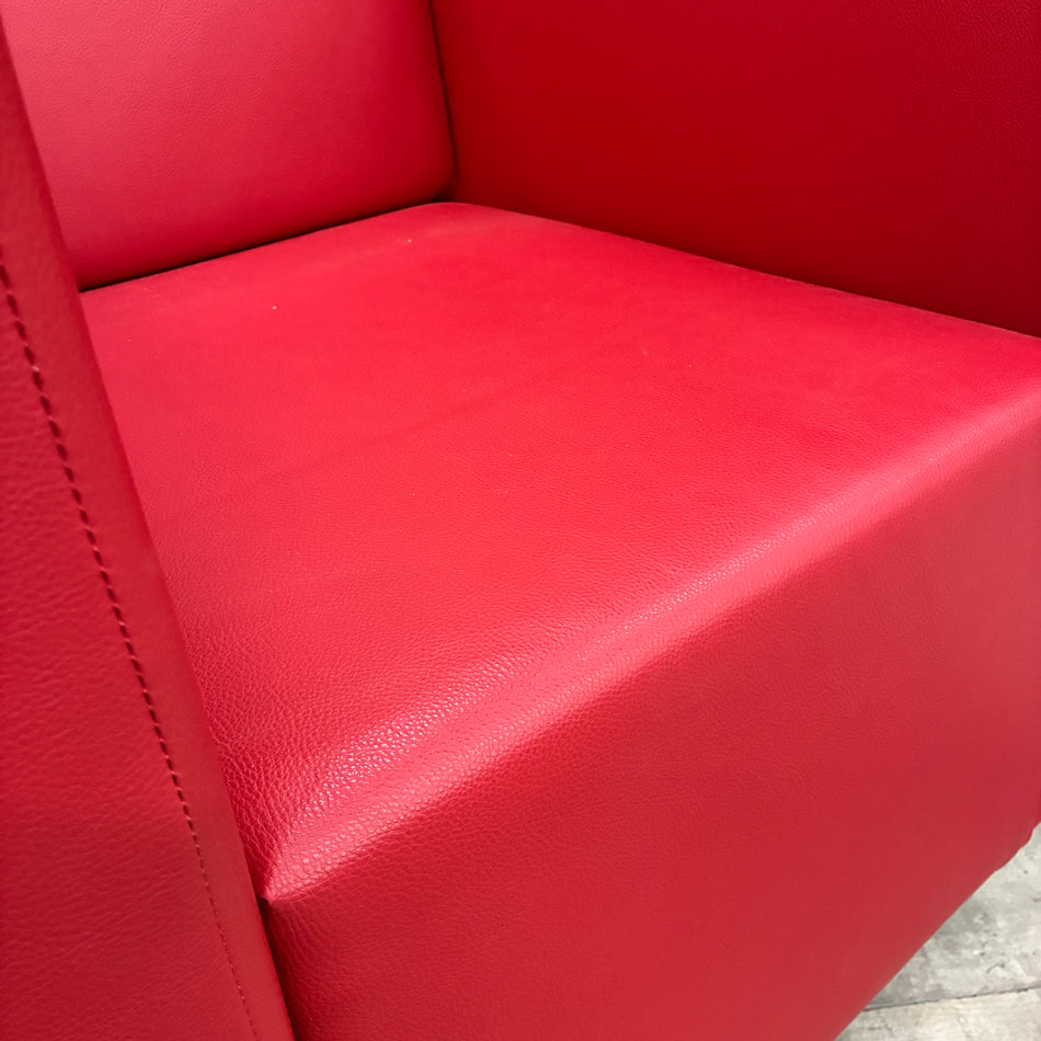 Cubesessel Rot Kunstleder Loungesessel Warteraum-Möbel Sessel Gebraucht