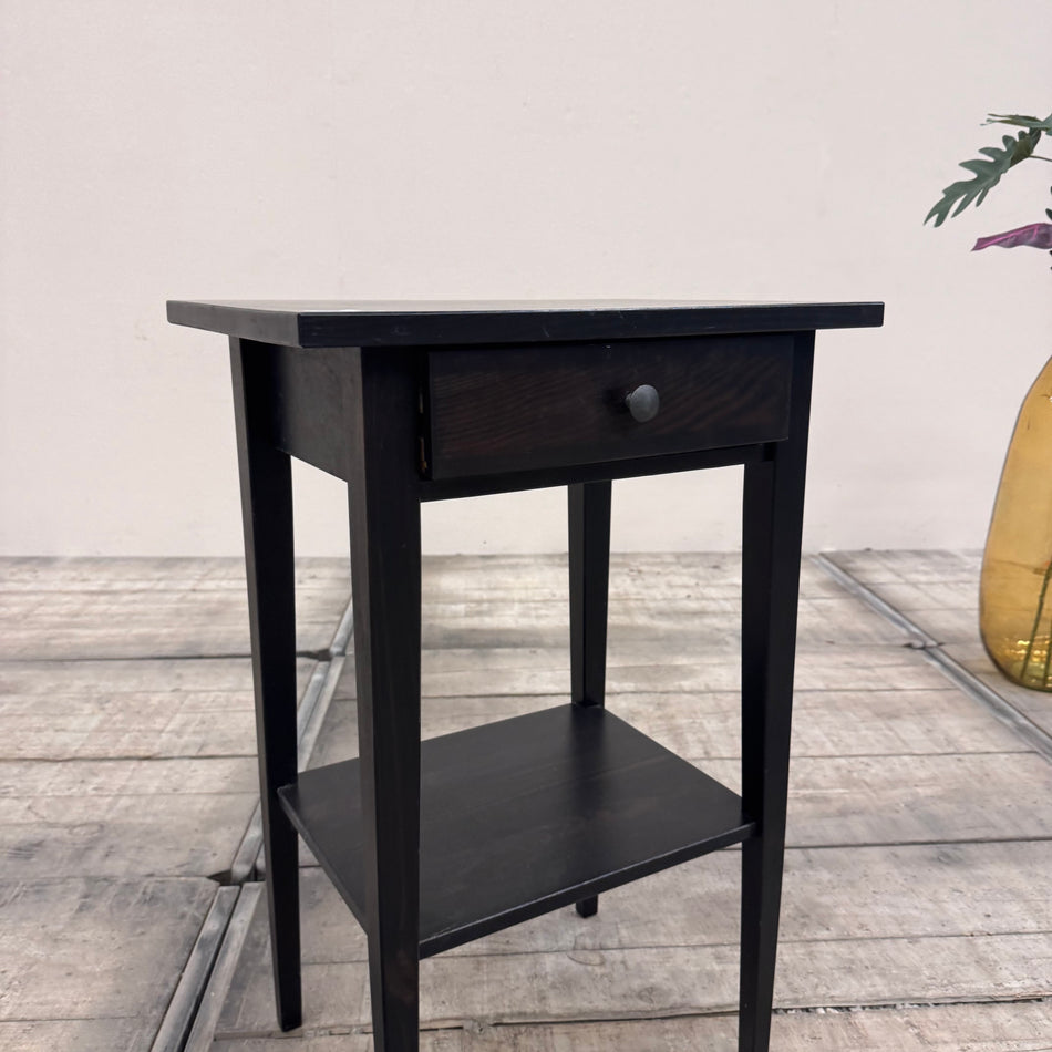 Beistelltisch Schwarz Holz mit Schublade Tisch aus Villen-Bestand Gebraucht