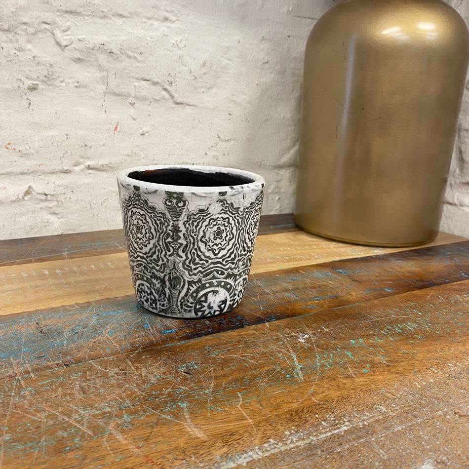 PTMD Beire S Blumentopf schwarz weiß Übertopf klein 10cm