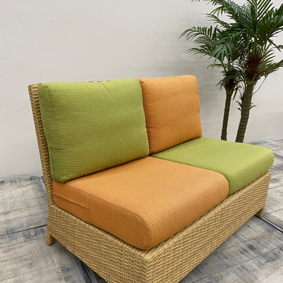 Rattan Sofa 2 Sitzer Hell Orange Grün Outdoor Gebraucht