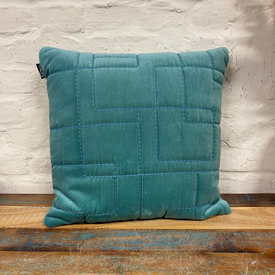 Unique Living Nika Zierkissen türkis blau gesteppt Dekokissen 45x45 Neuware