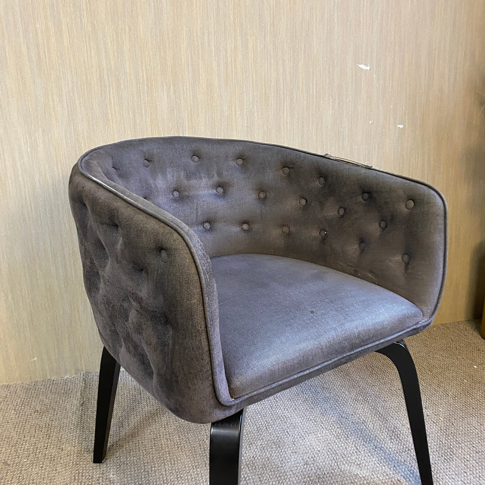 Chesterfield Stil Lounge Sessel Grau – Polstersessel mit Knopfheftung & Metallbeinen – Vintage Look – gebraucht