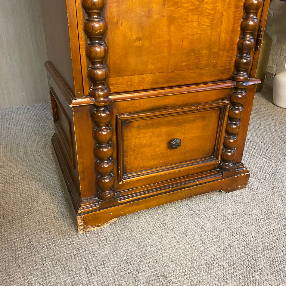 Antiker Holzschrank mit Klappe & Schublade – charaktervoller Schrank gebraucht