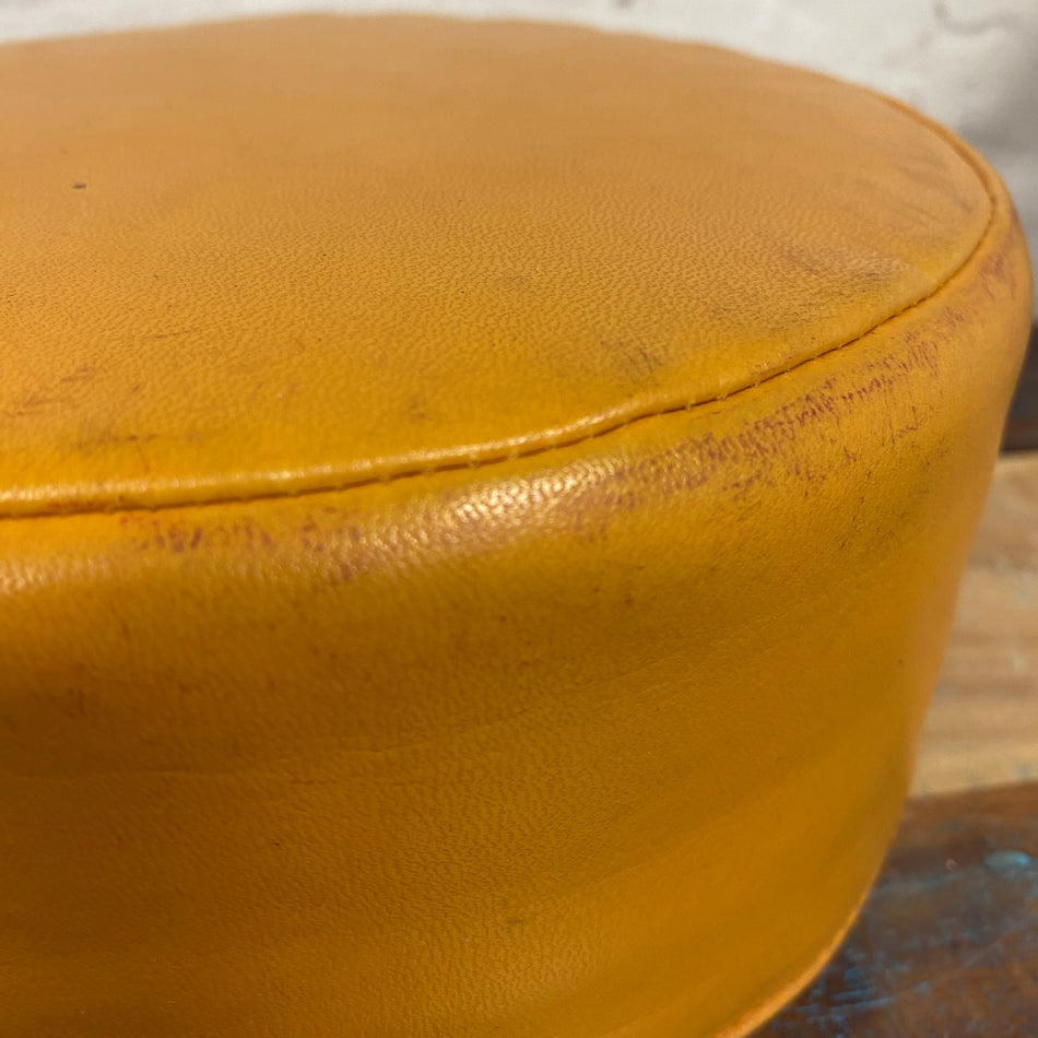 Kleines Polster gebraucht gelb Leder
