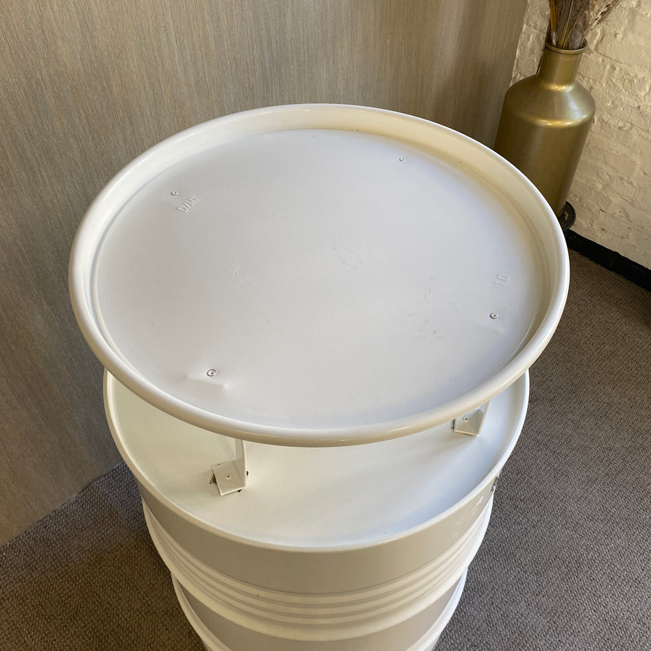 SRM Design Stehtisch gebraucht weiß Ölfass Fassmöbel Tisch