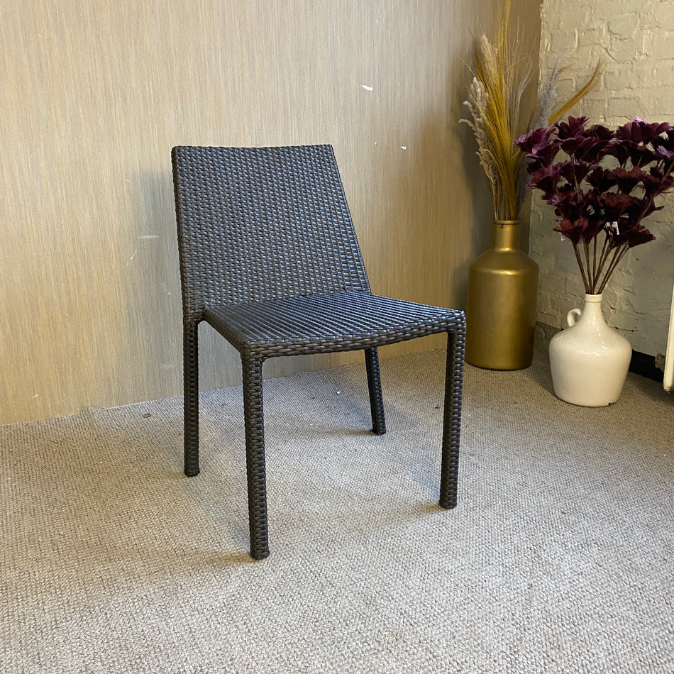 Gartenstuhl aus Polyrattan in Dunkelbraun – stapelbarer Outdoor Stuhl gebraucht