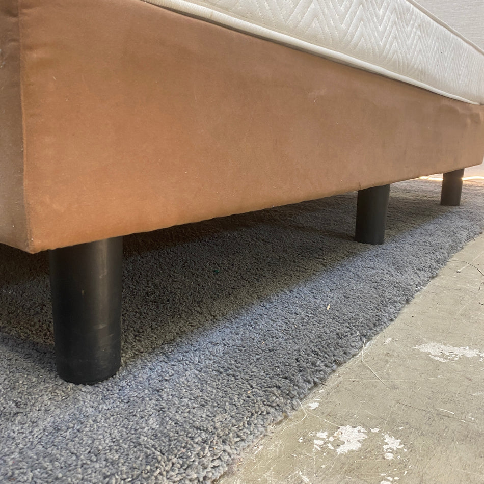 Boxspringbett 180x200 braun inkl Matratze - Bett gebraucht