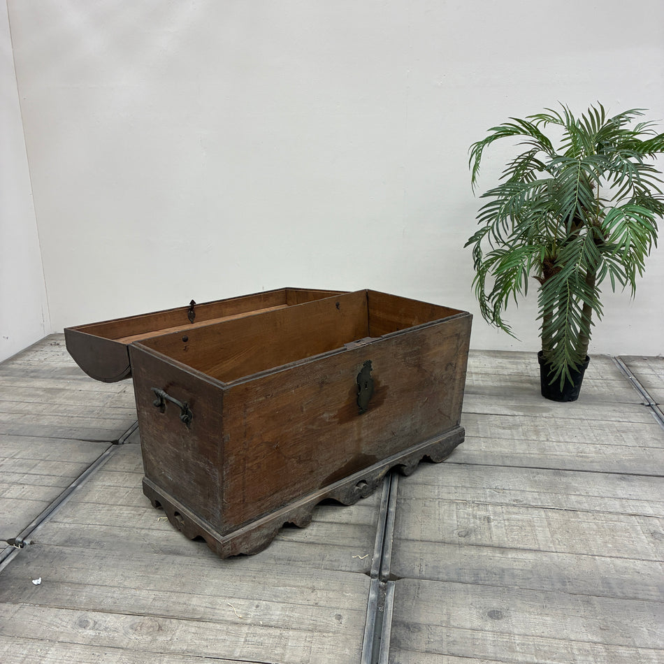 Barocke Runddeckeltruhe Antik Holztruhe 18. Jh. Rustikal Truhe Gebraucht