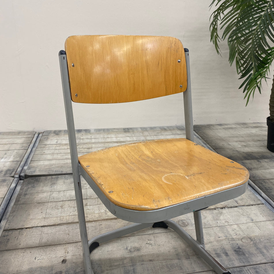 Vintage Stuhl braun Holz Metall Kinder Schulstuhl Gebraucht