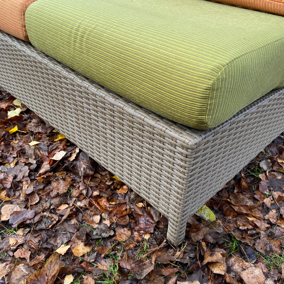 Outdoor Rattan Sofa gebraucht orange grün dunkel