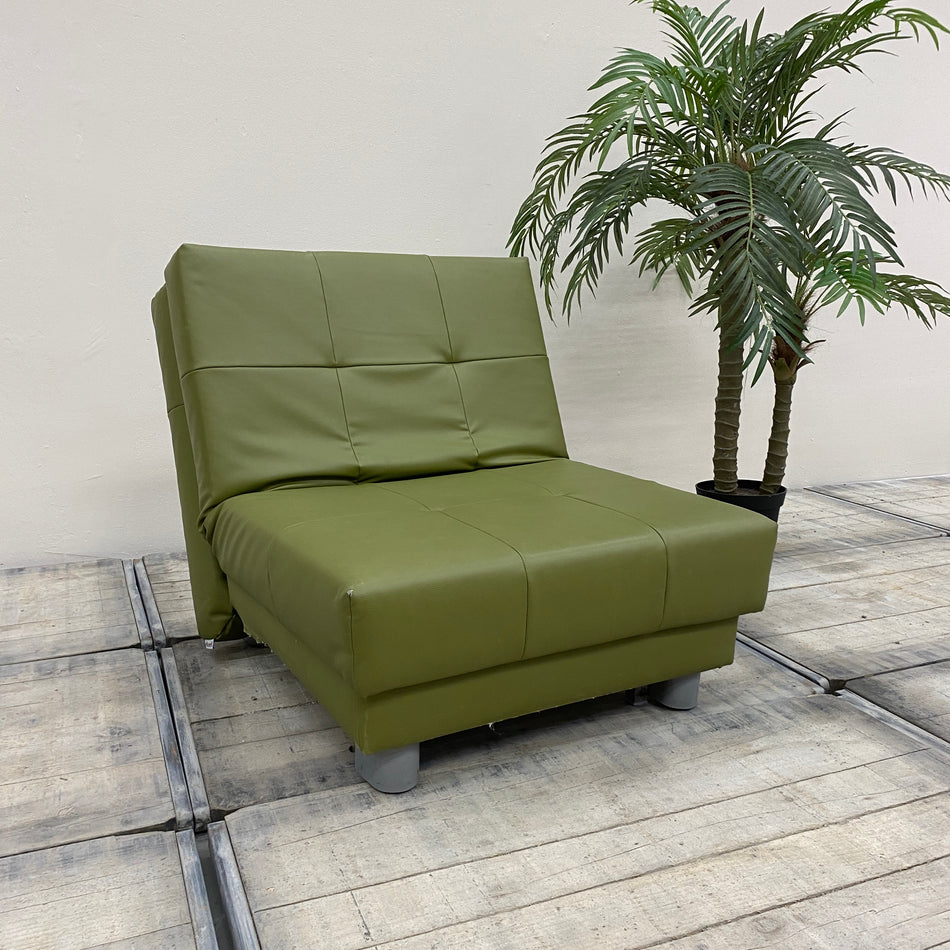 Ell+ell Tilda Schlafsessel Lederoptik Grün Ausklappbar Sessel Gebraucht
