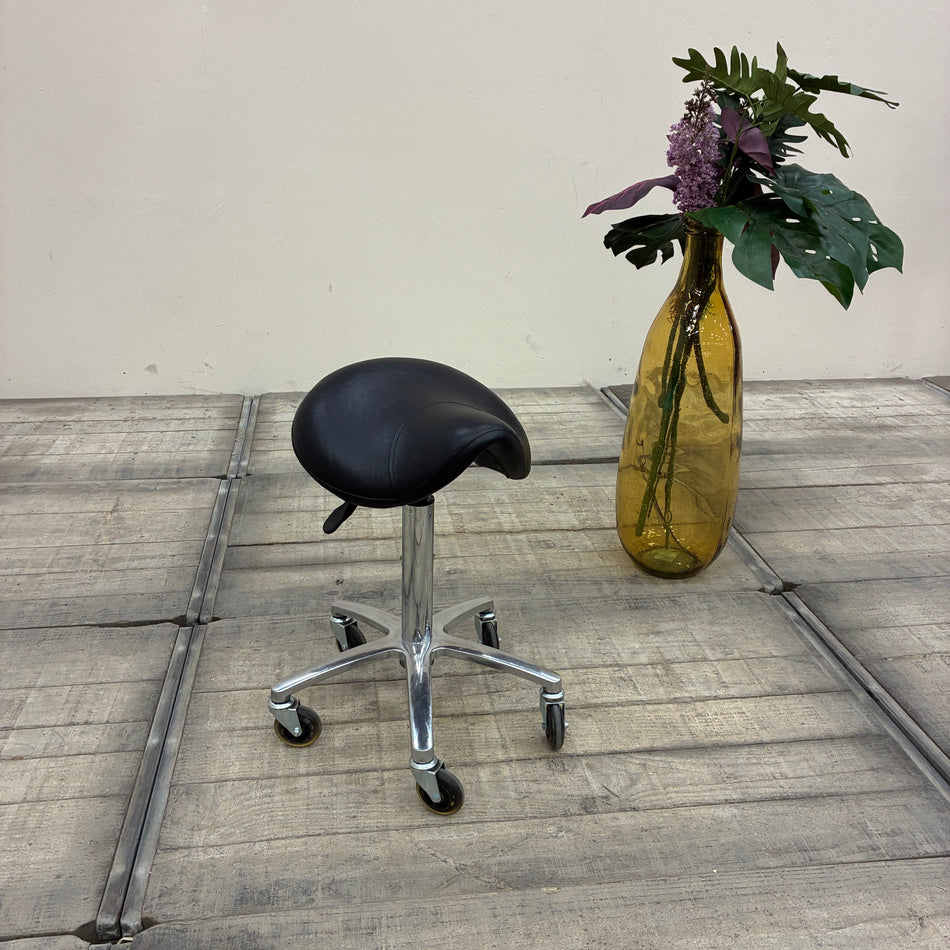 Sattelhocker Arbeitsstuhl Rollhocker Höhenverstellbar Kunstleder Schwarz Chrom Stuhl Gebraucht