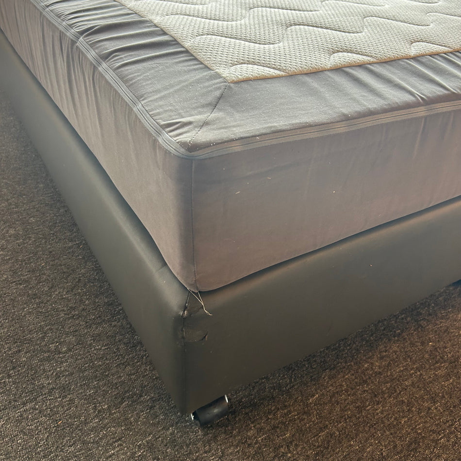 Boxspringbett gebraucht 180x200 inkl. Matratze Doppelbett