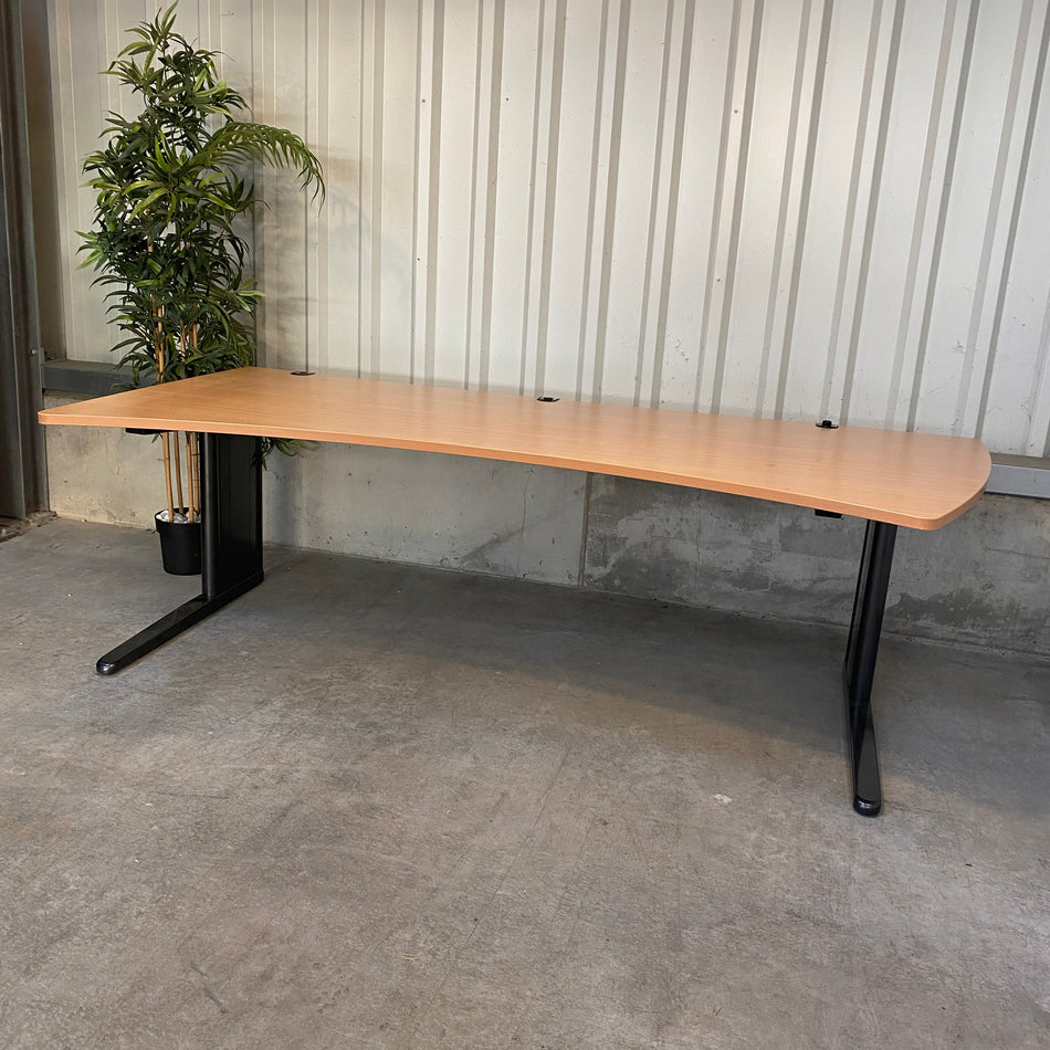 K+N Metra Bürotisch aus Buche –  Cockpit Tisch gebraucht