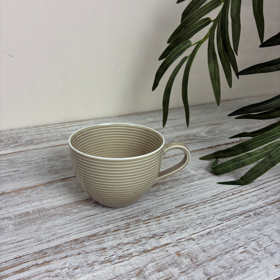 Seltmann Weiden Beat Milchkaffeeobertasse 0,35l mit Relief Color Glaze Sandbeige