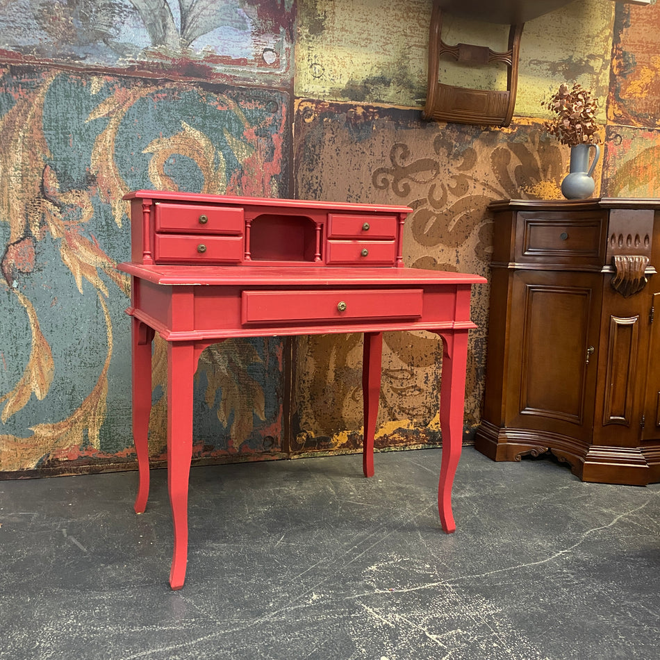 Roter Sekretär im Vintage-Stil mit vielen Schubladen – Tisch gebraucht
