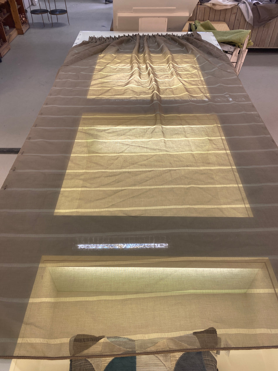 Gardine Vorhang 220x90 graubraun lichtdurchlässig gebraucht