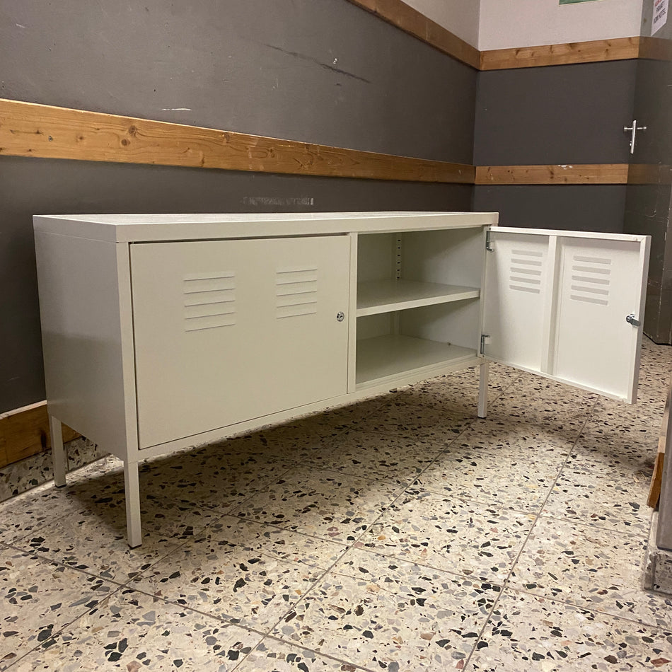 Ikea PS Metall-Sideboard in Weiß mit Lüftungstüren – TV Lowboard / Aufbewahrungsschrank – robust & modern – gebraucht