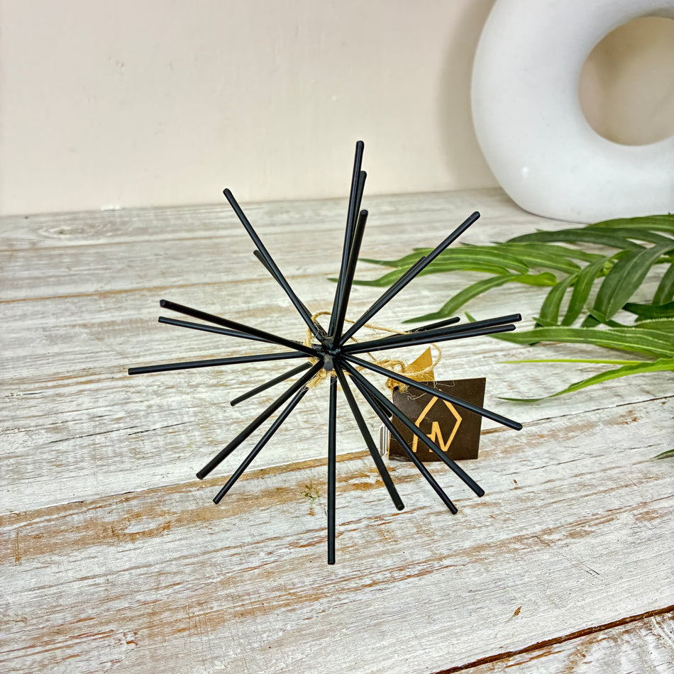 Housevitamin Feuerwerk Ornament 15cm Schwarz Metall Stern-Design Deko
