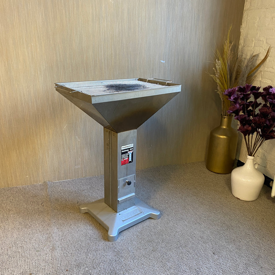 Thüros Kaminzug Grill Edelstahl auf Säule – hochwertiger Säulengrill mit Rost – gebraucht