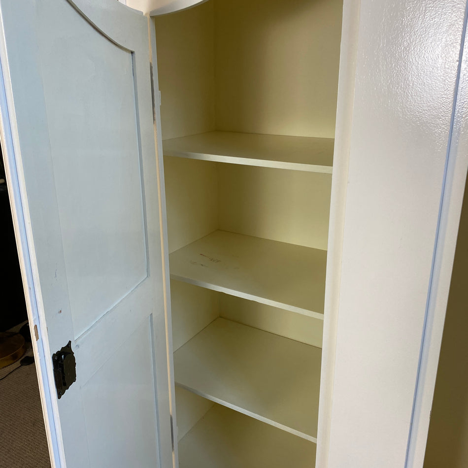 Weißer Landhaus Kleiderschrank mit Schubladen & Einlegeböden – Massivholz Stil – viel Stauraum – Schrank gebraucht