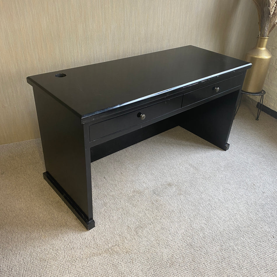 Schreibtisch gebraucht schwarz Holz 2 Schubladen Tisch 145cm